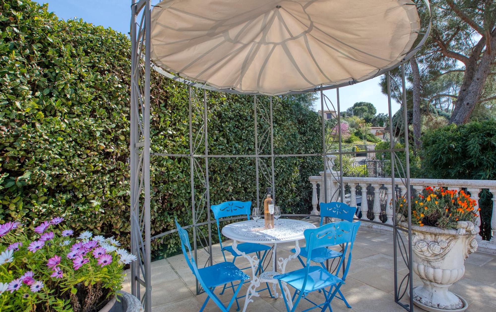 Gite Les Pins Climatise Piscine Chauffee Jardin Peymeinade Экстерьер фото