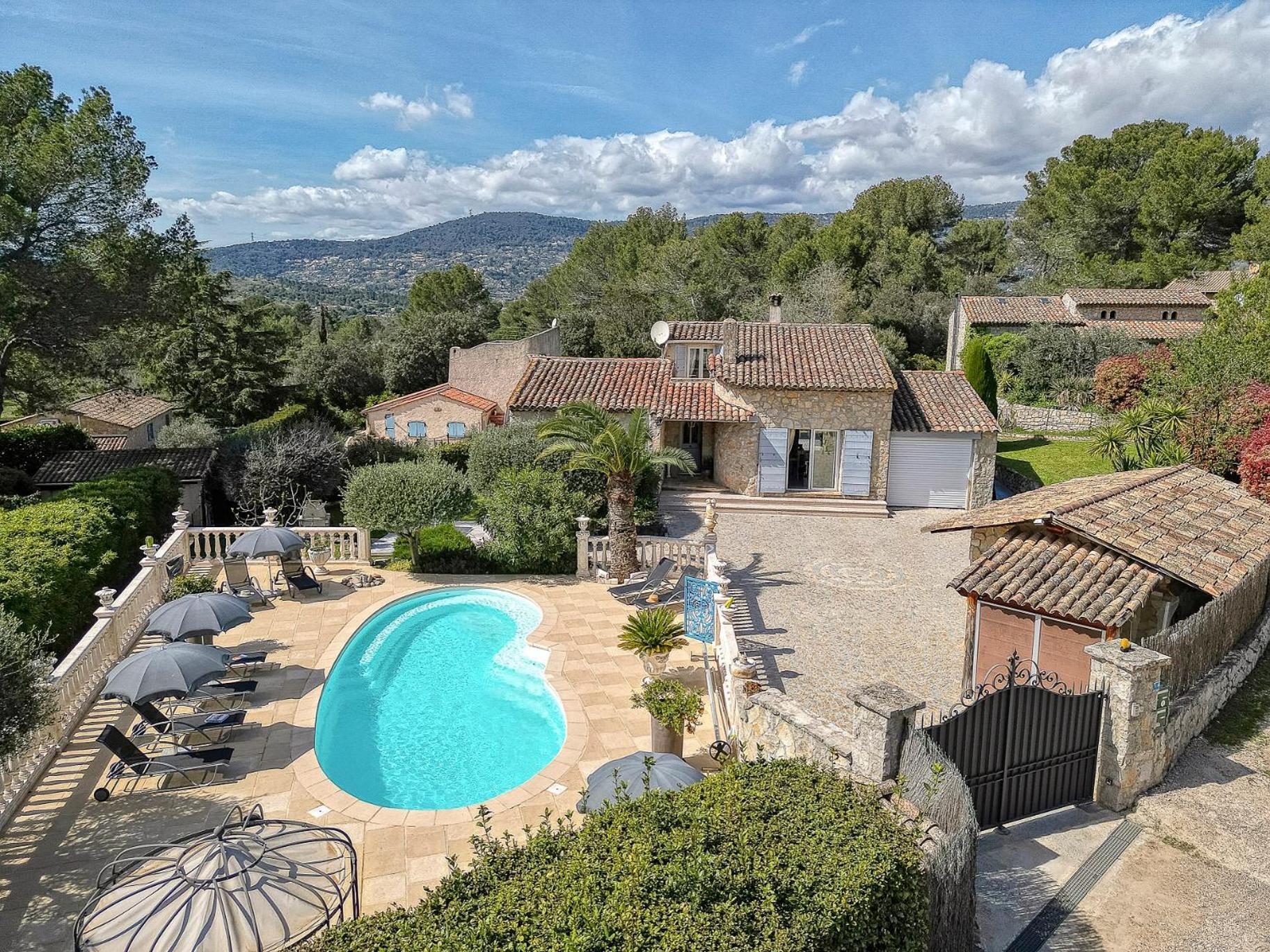 Gite Les Pins Climatise Piscine Chauffee Jardin Peymeinade Экстерьер фото