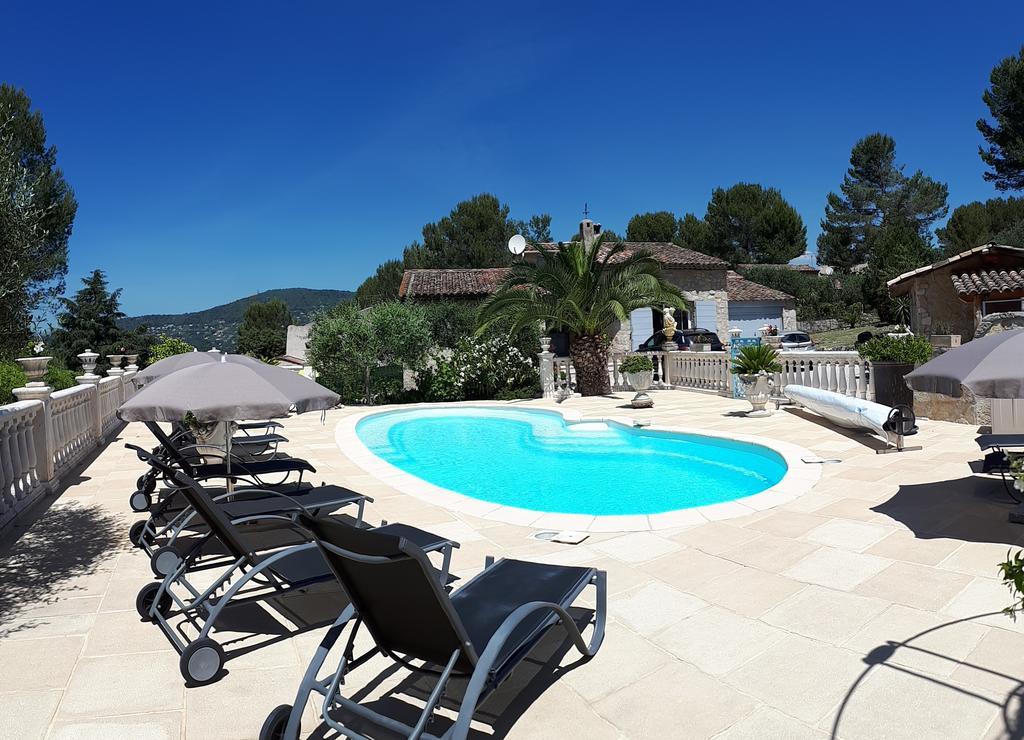 Gite Les Pins Climatise Piscine Chauffee Jardin Peymeinade Экстерьер фото